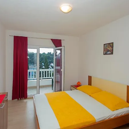 Apartment Dora Hvar Town