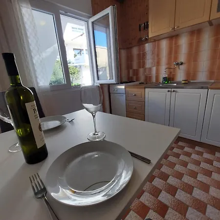 Dora Apartment Hvar Town